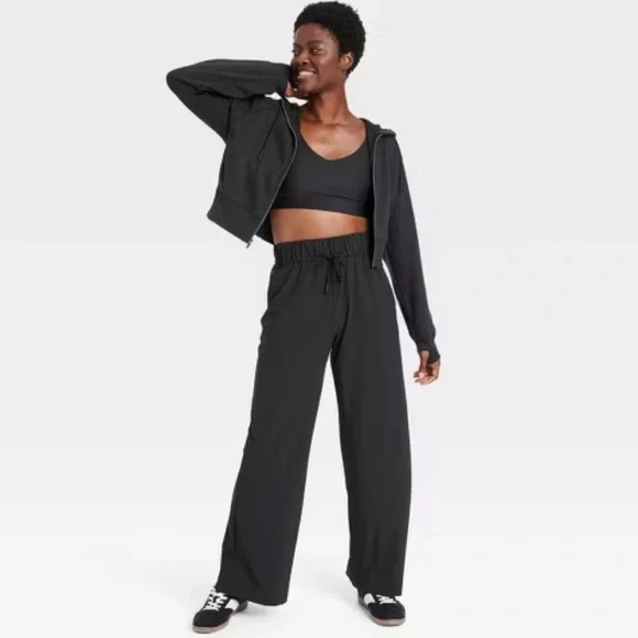 Women's Active Light High-Rise Wide Leg Pants - Picture 2 of 2